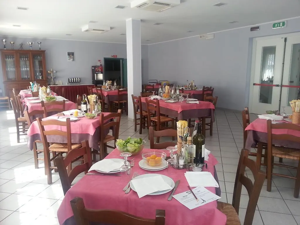 Hotel La Parigina Cesenatico Italia
