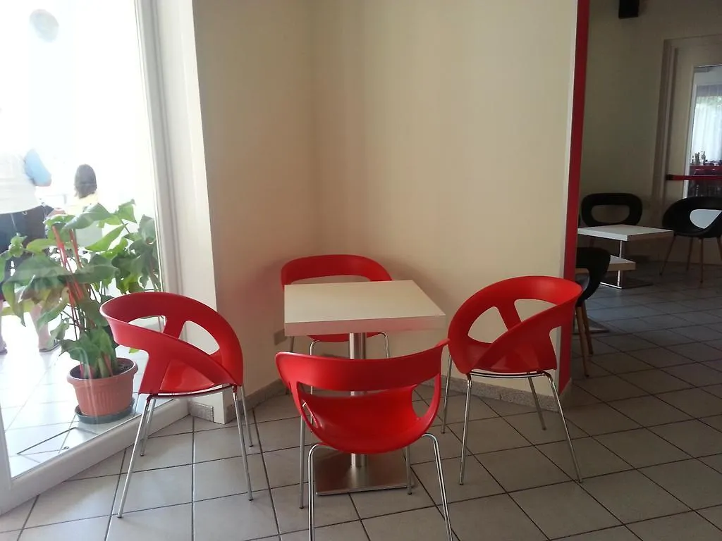 Hotel La Parigina Cesenatico